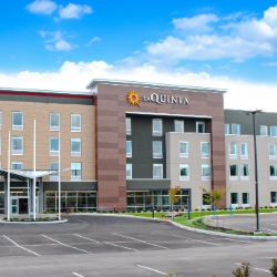 LaQuinta & Hawthorn Suites Mount Laurel / Moorestown